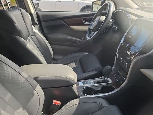 Used 2022 Subaru Ascent Touring image 4
