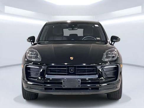 Certified 2023 Porsche Macan AWD/4WD image 10
