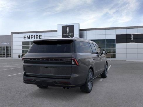 New 2026 Lincoln Navigator L Reserve AWD/4WD image 8