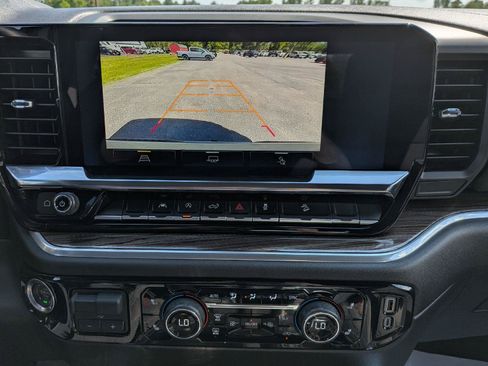 Used 2025 Chevrolet Silverado 1500 RST AWD/4WD image 18