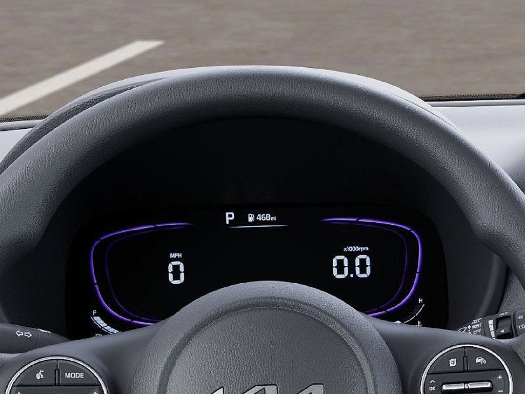 Used 2025 Kia Soul LX w/ LX Technology Package FWD image 21