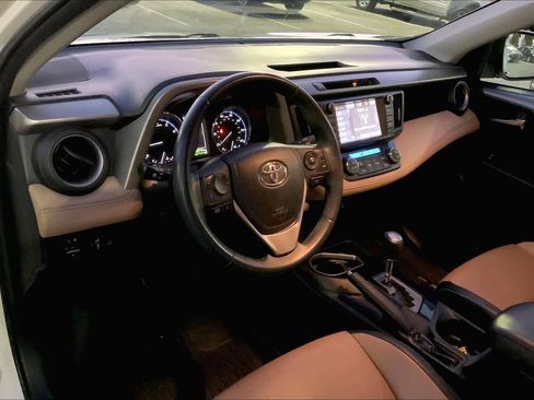Used 2016 Toyota RAV4 Limited image 17
