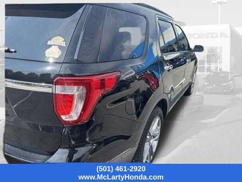 Used 2017 Ford Explorer Limited w/ Equipment Group 301A FWD image 2