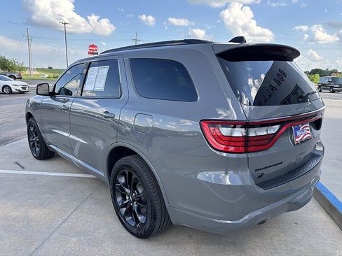 Used 2025 Dodge Durango GT AWD/4WD image 3