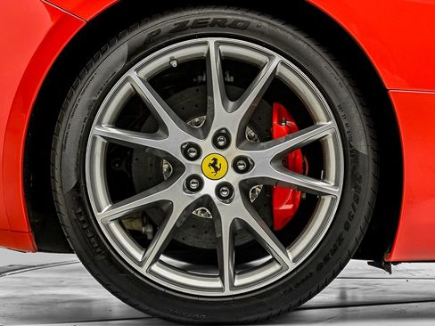Certified 2010 Ferrari California RWD image 26