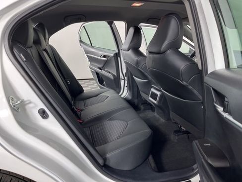 Used 2023 Toyota Camry SE image 48