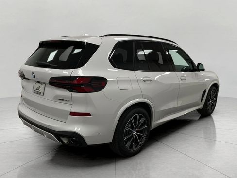 New 2026 BMW X5 xDrive40i image 3