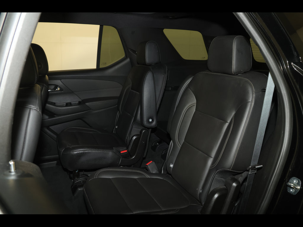 Used 2023 Chevrolet Traverse LT w/ LT Premium Package AWD/4WD image 33