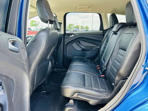 Used 2019 Ford Escape Titanium FWD image 24