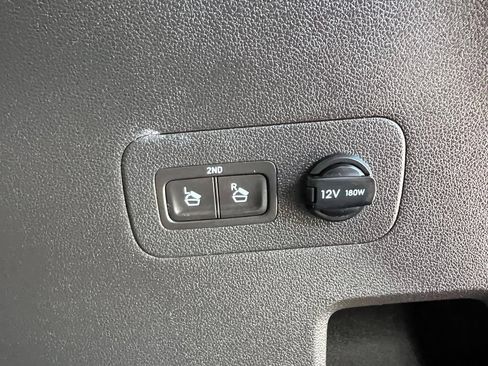 Used 2019 Hyundai Santa Fe SEL FWD image 24