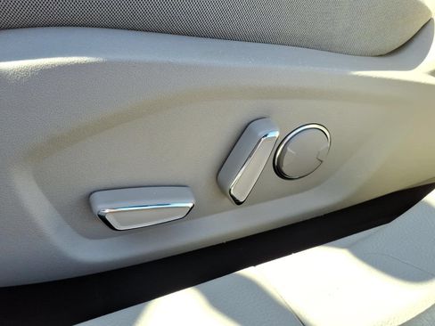 Certified 2020 Ford Fusion SE FWD image 13