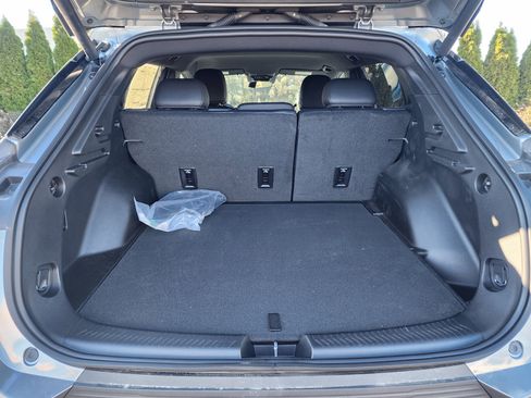 New 2026 Chevrolet Equinox EV LT image 12