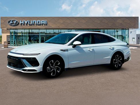 New 2025 Hyundai Sonata SEL image 2