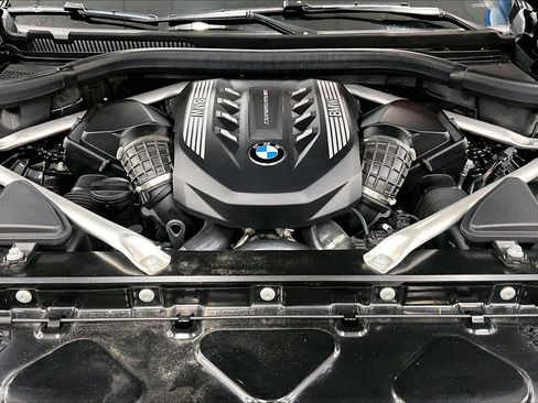 Used 2023 BMW X5 M50i w/ Executive Package image 10