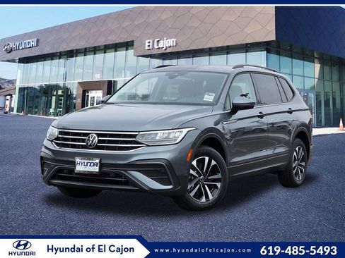 Used 2024 Volkswagen Tiguan S image 1