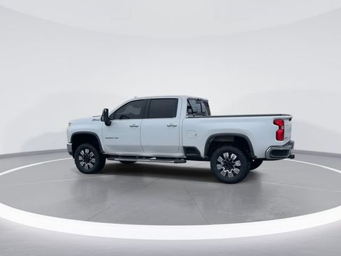 Used 2020 Chevrolet Silverado 2500 LTZ w/ LTZ Premium Package AWD/4WD image 5