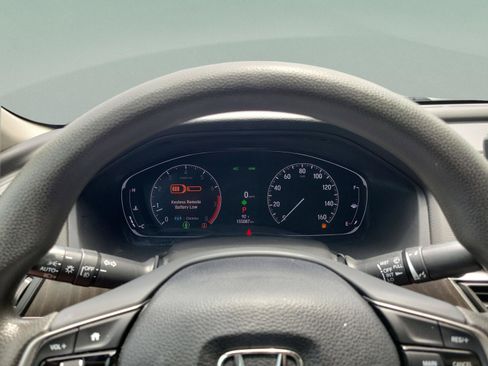 Used 2018 Honda Accord EX image 25