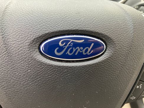 Used 2017 Ford Edge Titanium w/ Technology Package image 26