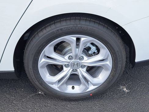 New 2025 Honda Accord LX image 5