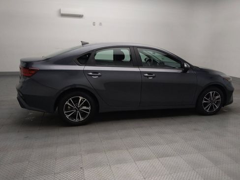 Used 2024 Kia Forte LXS image 10