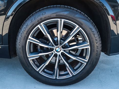 Used 2023 BMW X5 xDrive40i w/ M Sport Package image 12