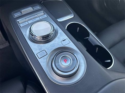 Used 2025 Genesis GV70 2.5T image 23