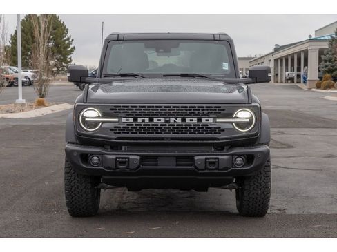 New 2025 Ford Bronco Badlands image 8