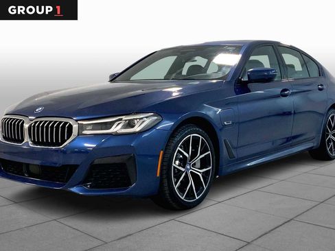 Used 2023 BMW 530e xDrive w/ Executive Package image 1
