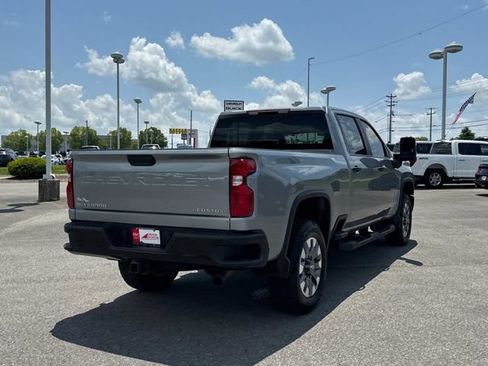 Used 2026 Chevrolet Silverado 2500 Custom w/ Custom Value Package AWD/4WD image 4