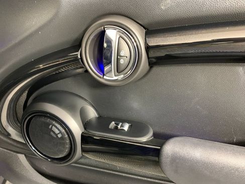 Used 2019 MINI Cooper S w/ Premium Package FWD image 33