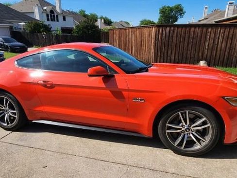 Used 2016 Ford Mustang GT Premium RWD image 8