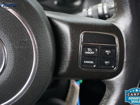 Used 2015 Jeep Patriot High Altitude AWD/4WD image 39