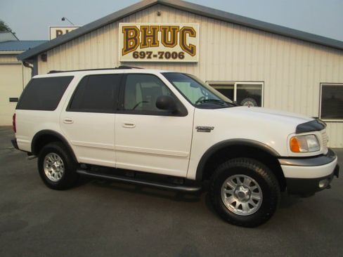 Used 2000 Ford Expedition XLT AWD/4WD image 1
