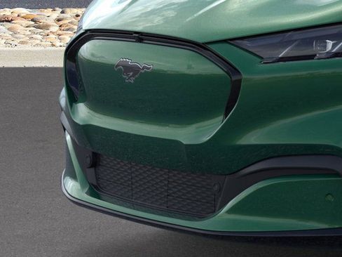 New 2025 Ford Mustang Mach-E Premium image 17