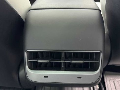 Used 2023 Tesla Model 3 Standard Range RWD image 17