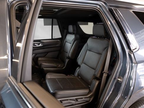 Used 2021 Chevrolet Tahoe High Country w/ Premium Package AWD/4WD image 10