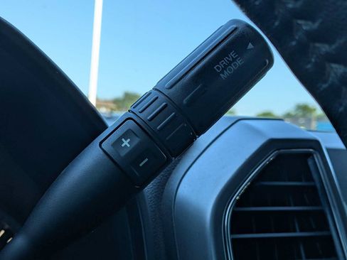Used 2018 Ford F150 XLT w/ Equipment Group 302A Luxury AWD/4WD image 25