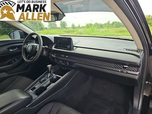 Used 2024 Honda Accord EX image 29