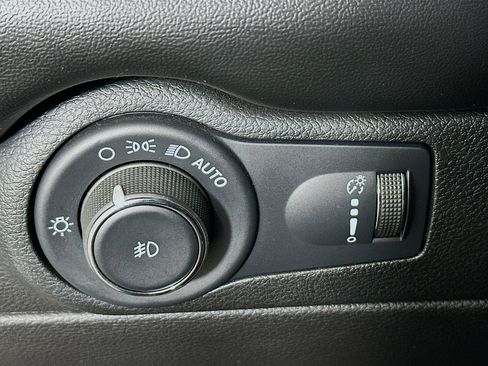 Used 2022 Dodge Durango SXT w/ Trailer Tow Group IV image 16