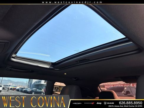 Used 2023 Dodge Challenger R/T RWD image 17