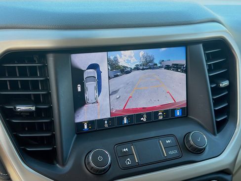 Used 2022 GMC Acadia Denali w/ Denali Ultimate Package image 14