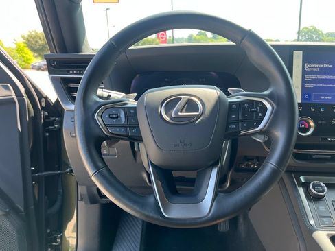 Used 2025 Lexus GX 550 w/ Accessory Package (Z1) AWD/4WD image 25