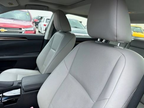 Used 2014 Lexus ES 350 w/ Luxury Package FWD image 15