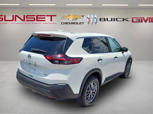 Used 2021 Nissan Rogue S AWD/4WD image 4