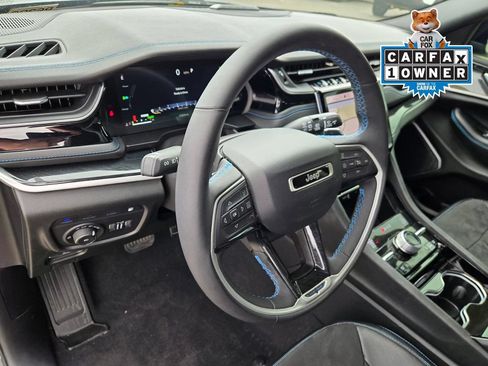 Used 2023 Jeep Grand Cherokee Trailhawk w/ Advanced Protech Group II AWD/4WD image 19