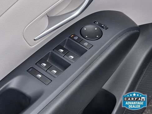 Used 2025 Hyundai Tucson SE AWD/4WD image 19