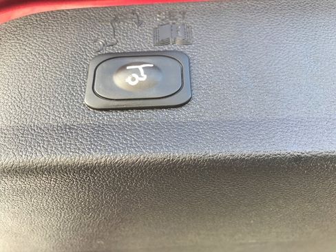 Used 2017 Ford Escape SE w/ Equipment Group 201A FWD image 28