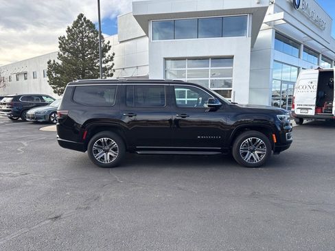 Used 2024 Jeep Wagoneer 4WD w/ Premium Group I image 6