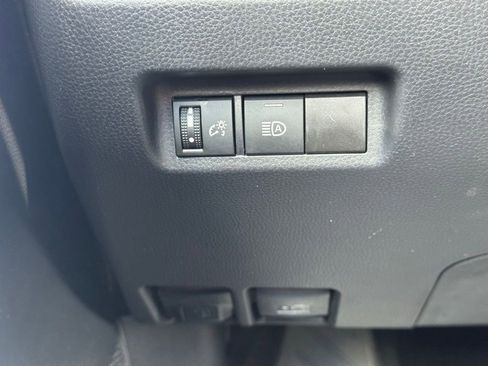 Certified 2024 Toyota RAV4 XLE AWD/4WD image 34
