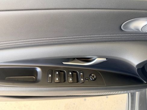 Used 2024 Hyundai Elantra SEL w/ Convenience Package FWD image 12